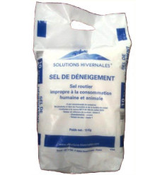 Extra Dry snow removal salt in a 10 kg bag